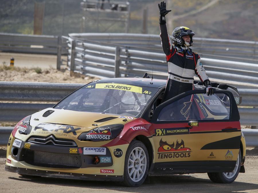  Citroen DS3 RX 2013 года  (фото 2 из 17)